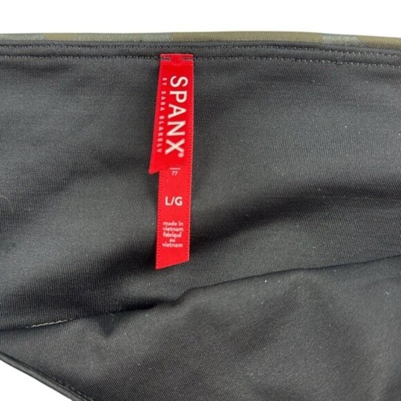 Spanx Leggings Camo Print Women's Size L - Picture 3 of 8